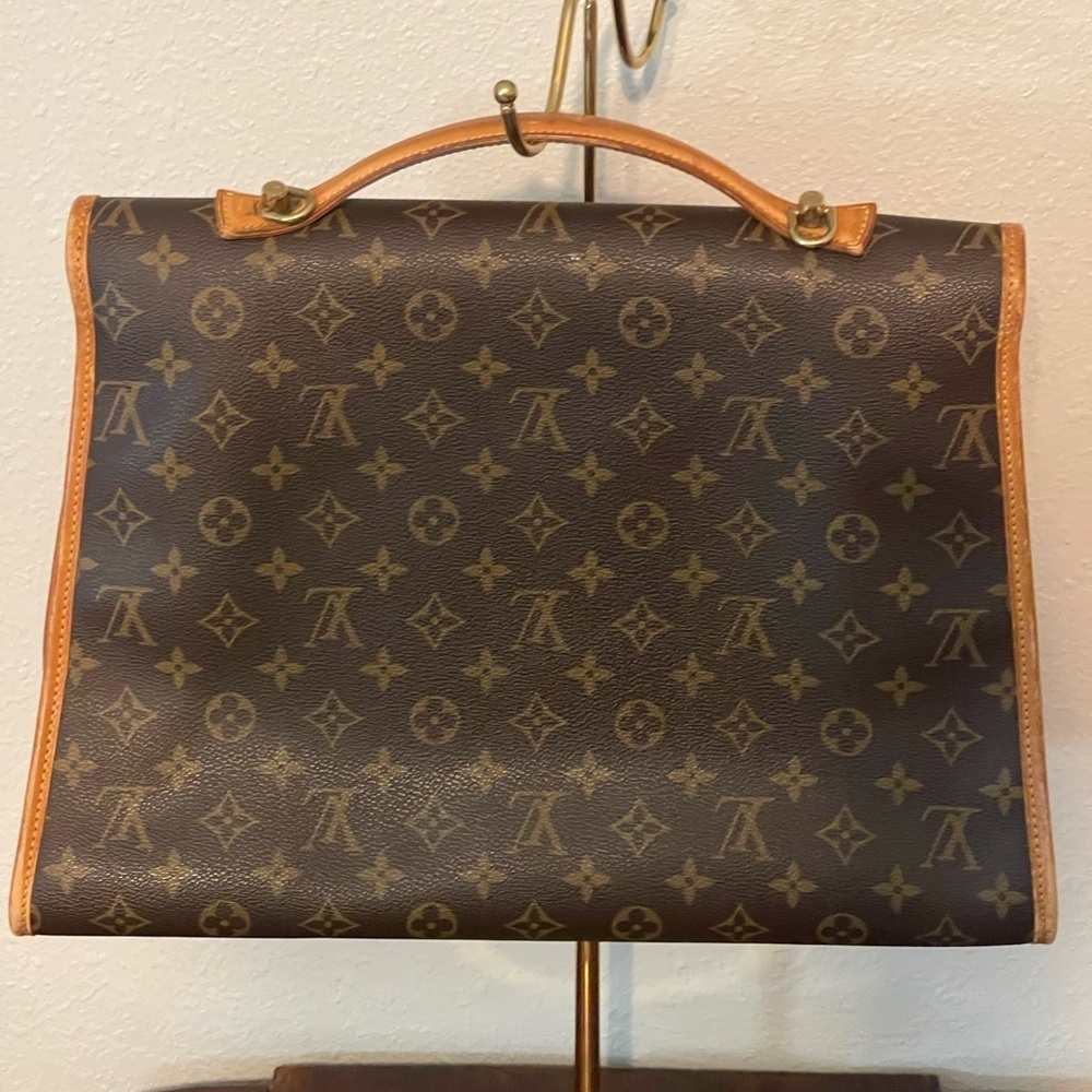 Louis Vuitton Beverly Monogram Tan and Brown Monogram Briefcase - Picture 4 of 10